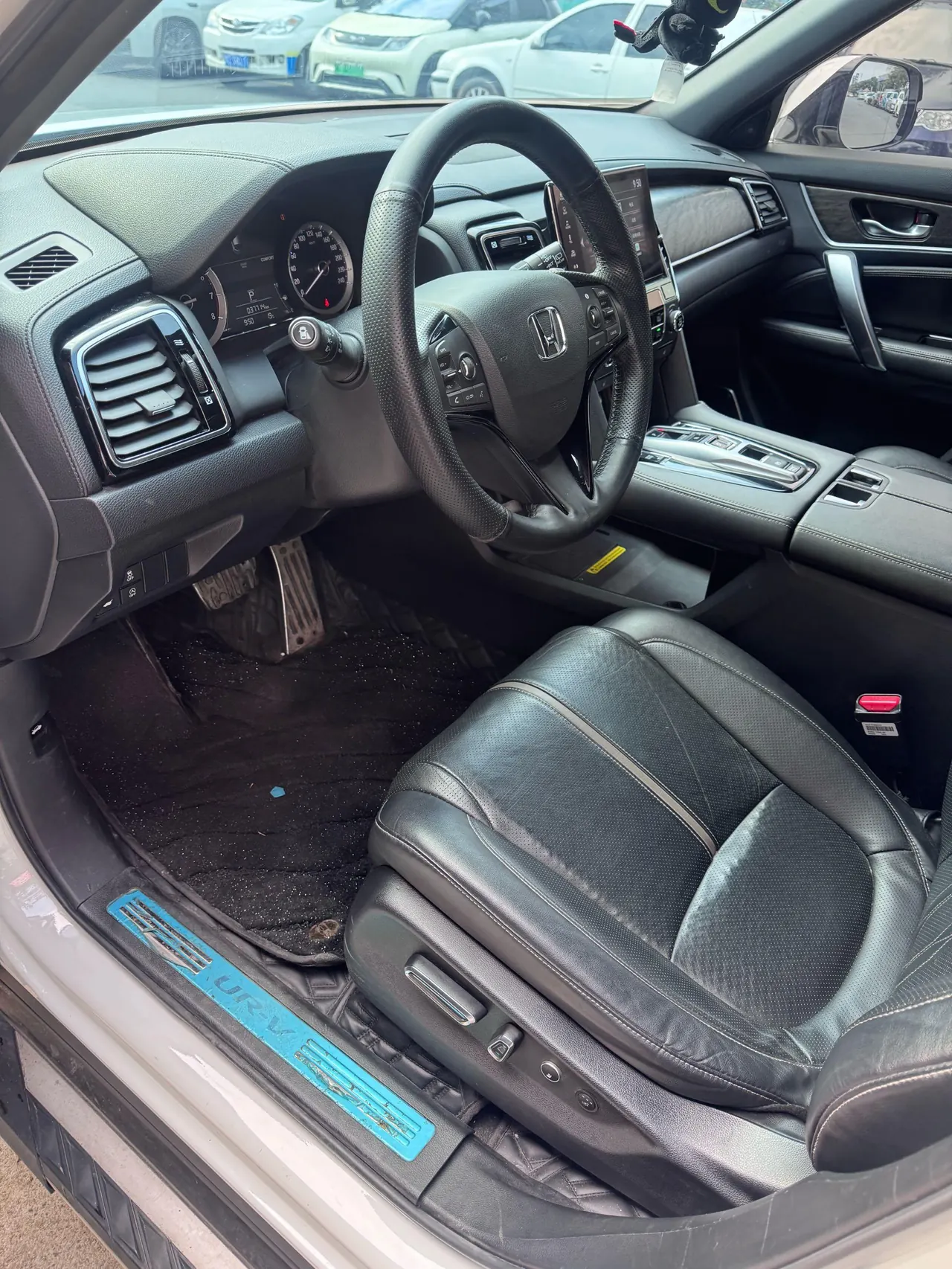 Honda 2020 UR-V 2.0T 370TURBO 4-wheel drive exclusive automatic gear 2