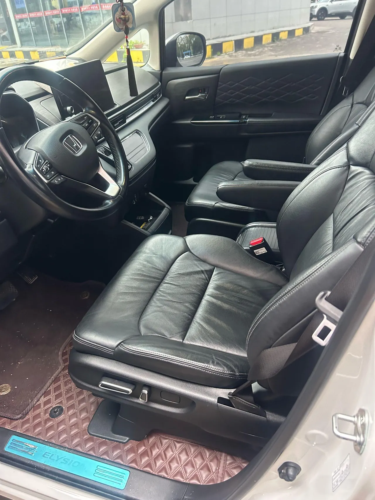 Honda 2022 Ailishen Hybrid 2.0 Stepless Deluxe First Edition Automatic Gear 3