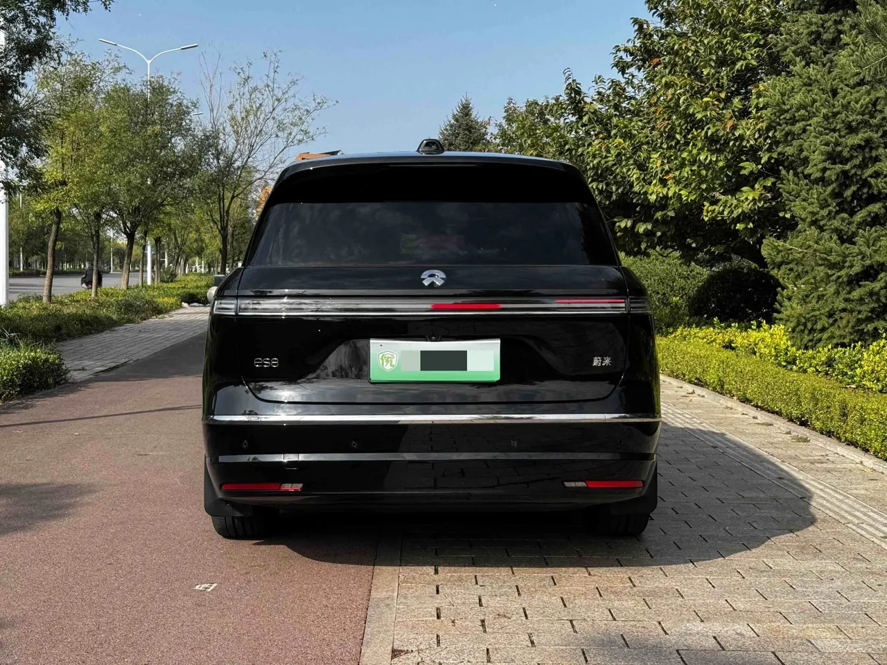 NIO 2026 ES8 6-seat executive deluxe automatic gear 11