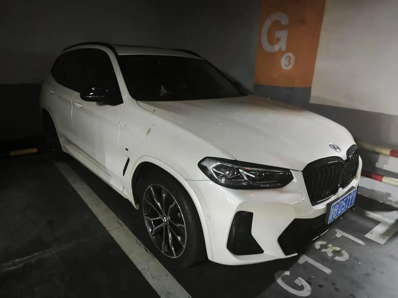 BMW 2023 X3 xDrive30i 2.0T Leading M Obsidian Night Kit (Changed) Automatic Gear 3