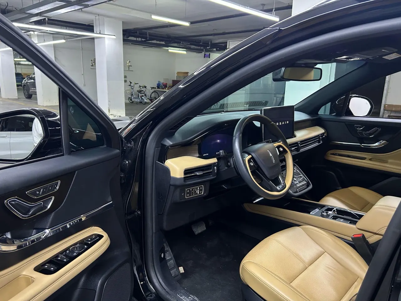 Lincoln 2022 adventurer 2.0T two-wheel drive elegant version (modified) automatic gear 4