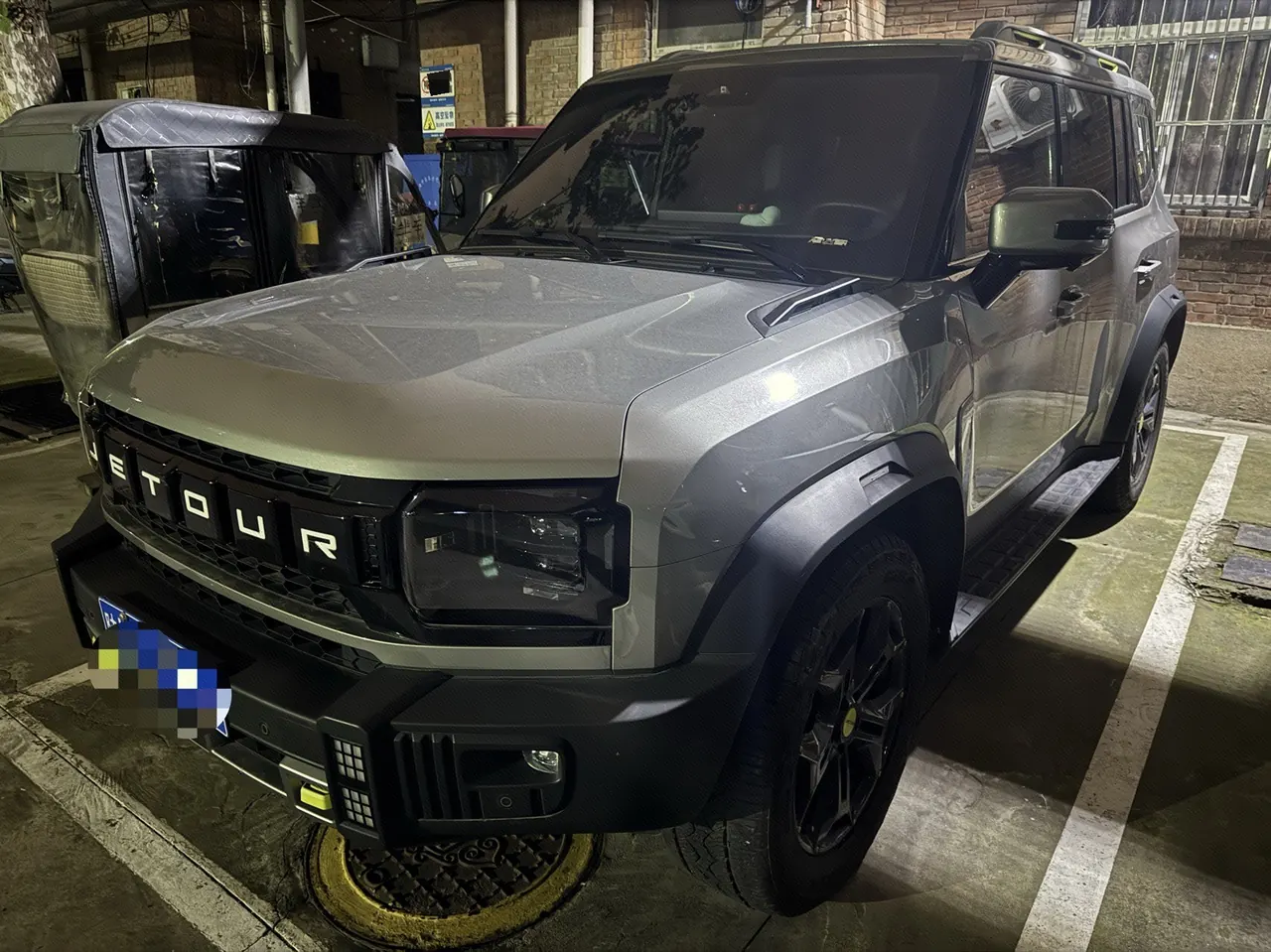 Jetour 2023 Traveler 2.0T 4WD Crossing PRO Automatic Gear - View 1