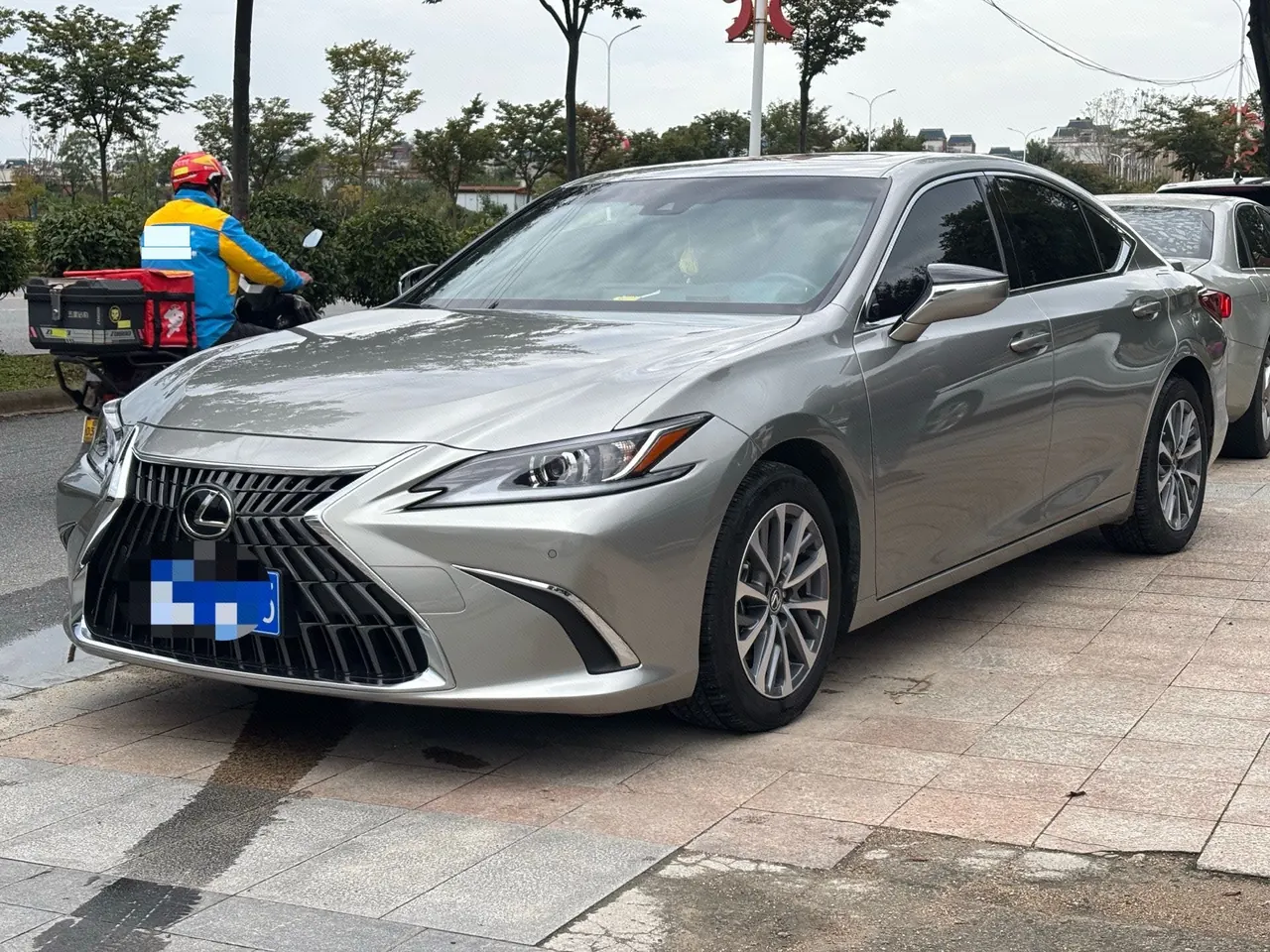 Lexus ES (Imported) 2022 ES300h 2.5 Stepless Excellence Edition Automatic Gear - View 1