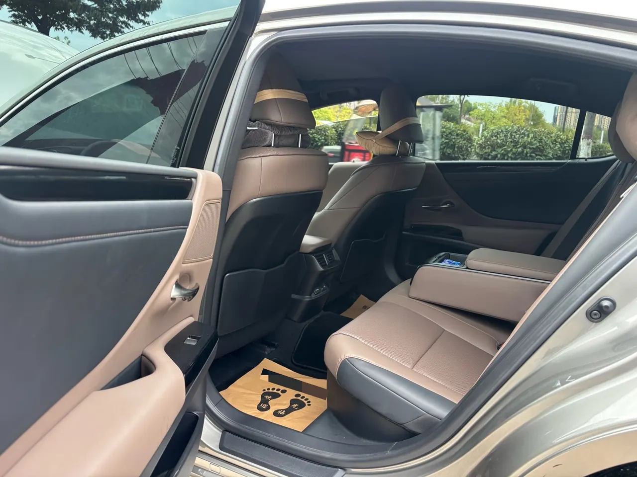 Lexus ES (Imported) 2022 ES300h 2.5 Stepless Excellence Edition Automatic Gear 6