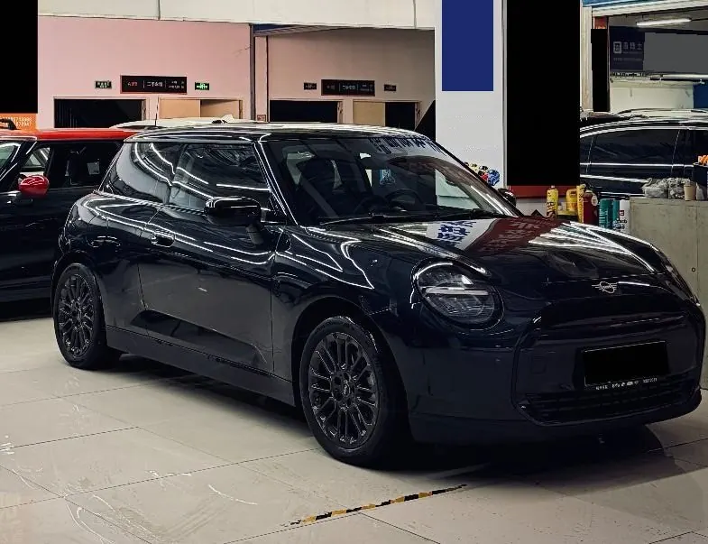 MINI 2026 Mini Cooper E 456km COOPER E Classic Automatic 2