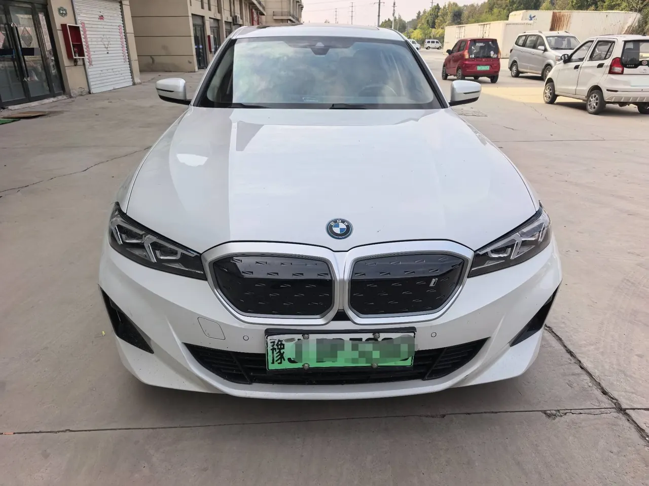 BMW 2022 i3 eDrive 35L automatic gear 2