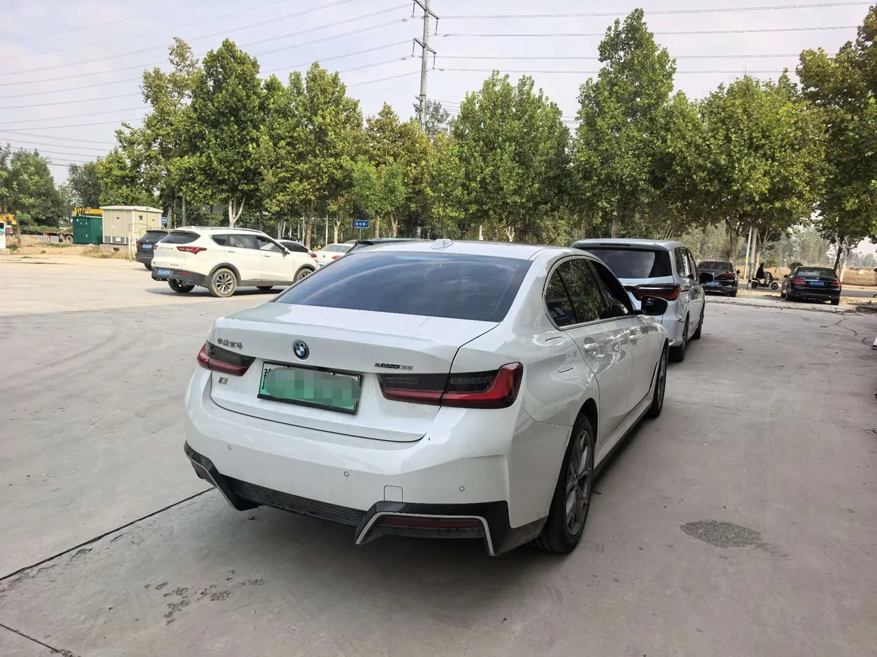 BMW 2022 i3 eDrive 35L automatic gear 8