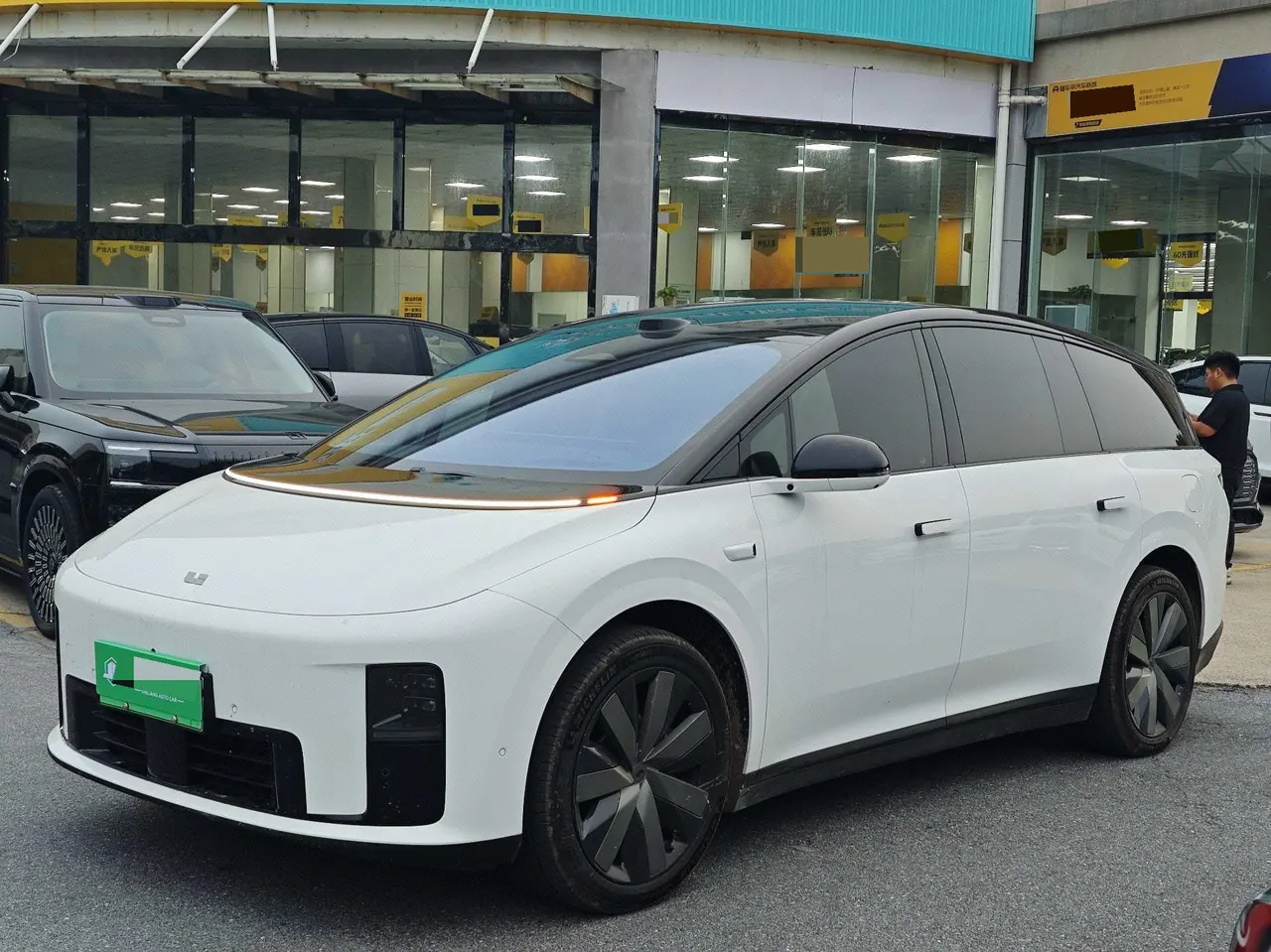 Li 2025 i8 Standard Edition Automatic Gear - View 1