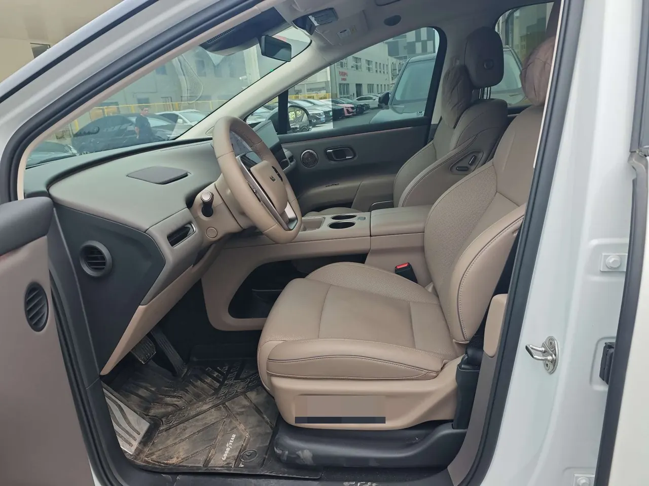 Li 2025 i8 Standard Edition Automatic Gear 4