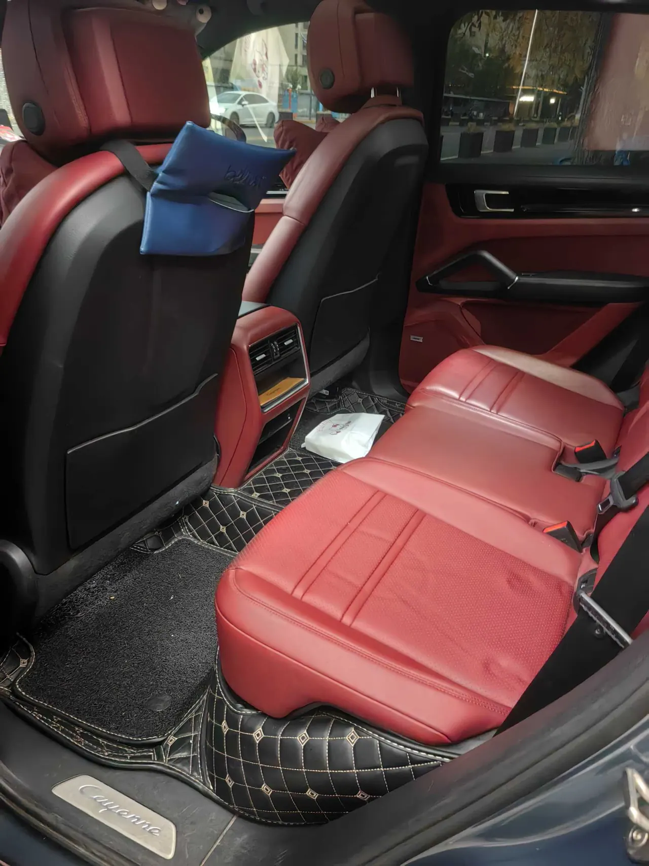 Porsche Cayenne New Energy (Imported) 2020 Cayenne Oil and Electric Hybrid 2.0T Automatic Gear 6
