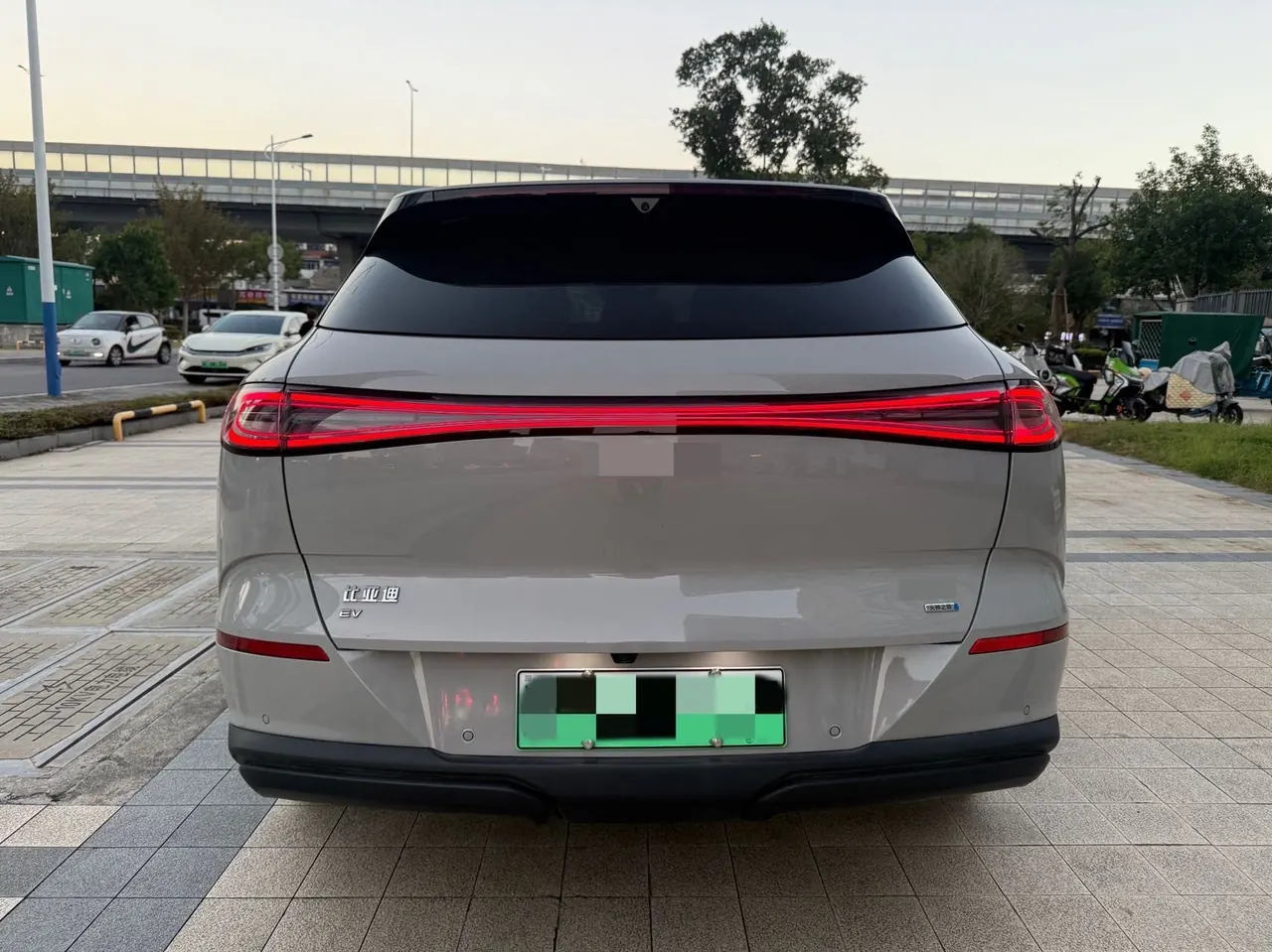 BYD 2025 Sea Lion 06 EV 520 Pilot Edition Automatic Gear 8