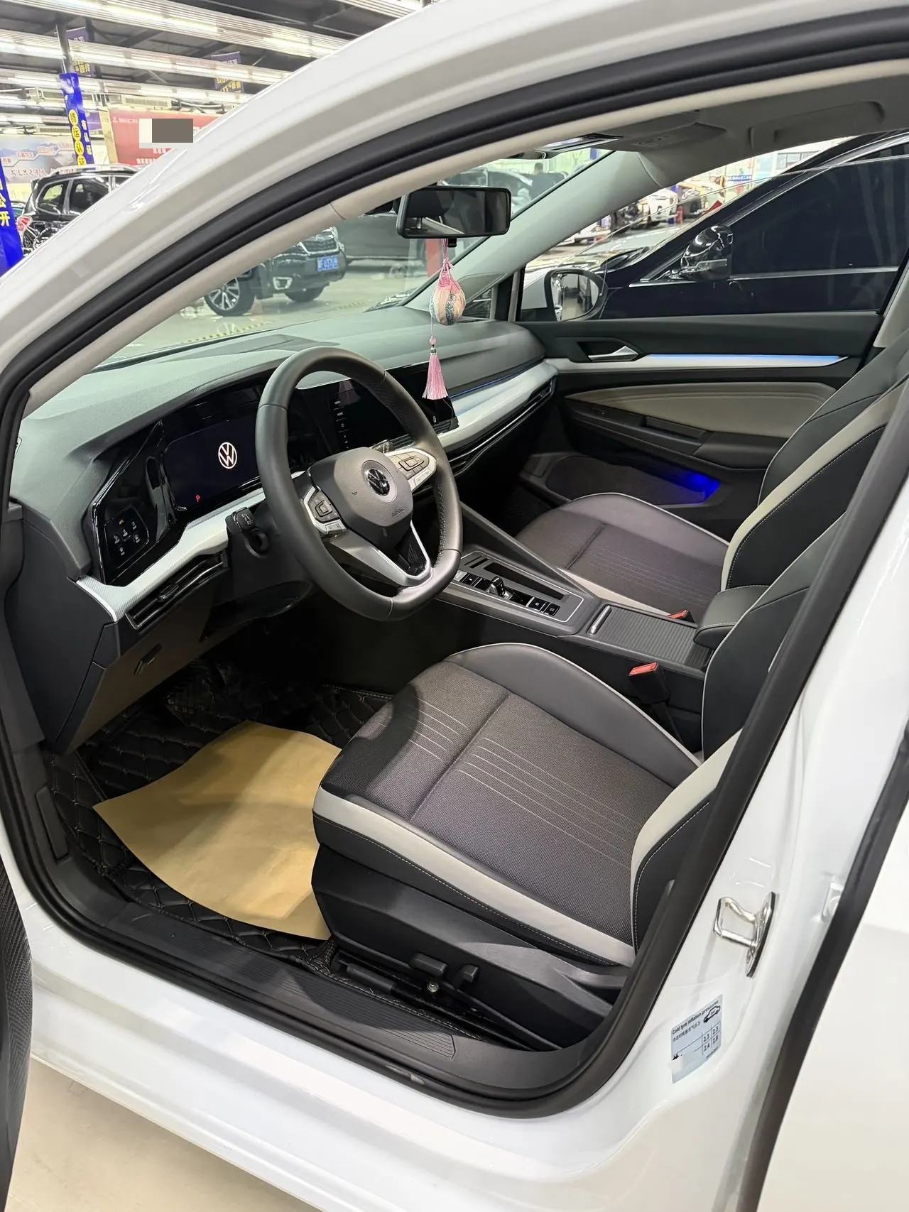Volkswagen 2024 Golf 8 PRO 1.4TSI Master Edition Automatic Gear 5