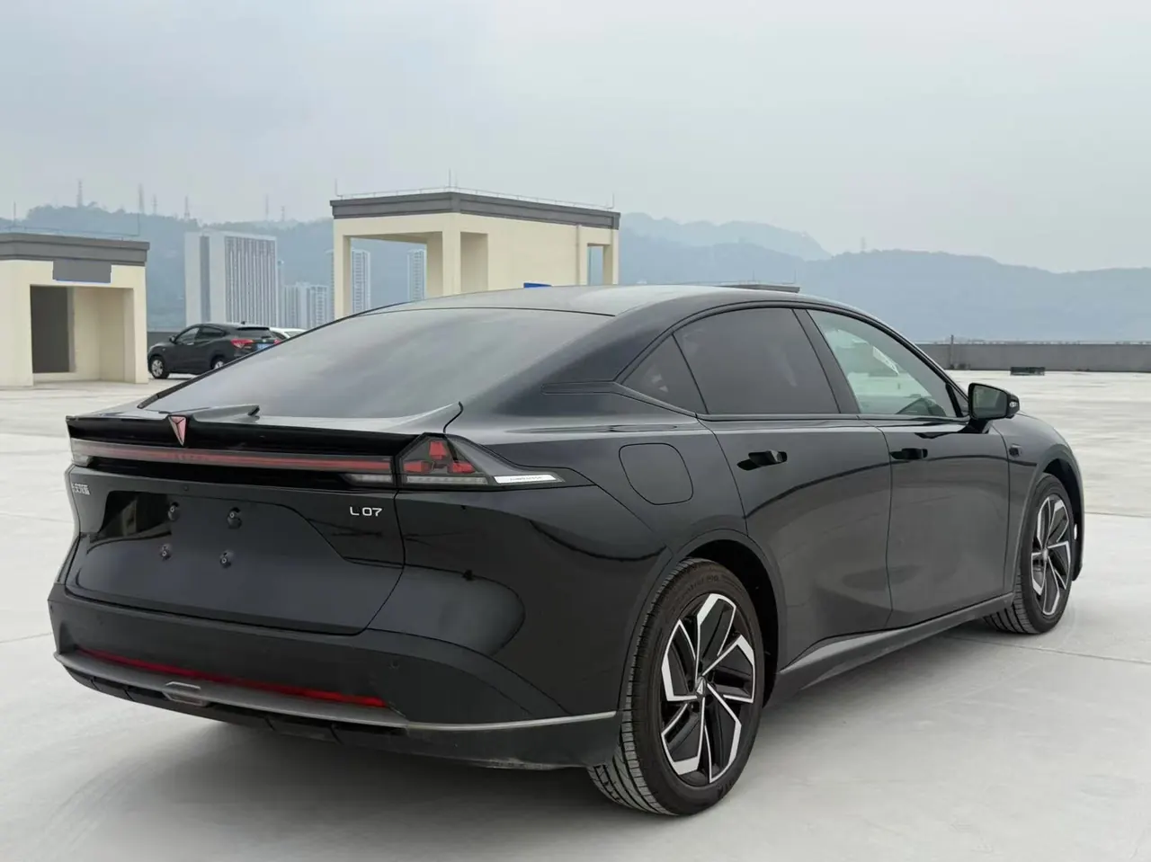 ChangAn Deepal 2026 L 07 660Ultra Huawei Gankun Zhijia ADS SE Edition Automatic Gear 9