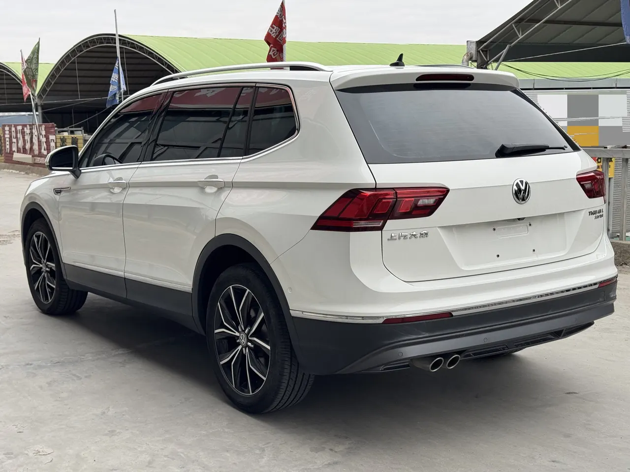 Volkswagen 2020 Tiguan L 2.0TSI 330TSI Two-Drive Smart Deluxe Automatic Gear 6