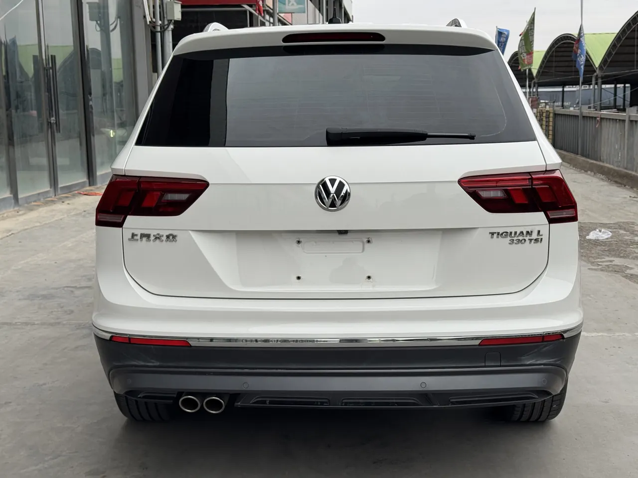 Volkswagen 2020 Tiguan L 2.0TSI 330TSI Two-Drive Smart Deluxe Automatic Gear 7