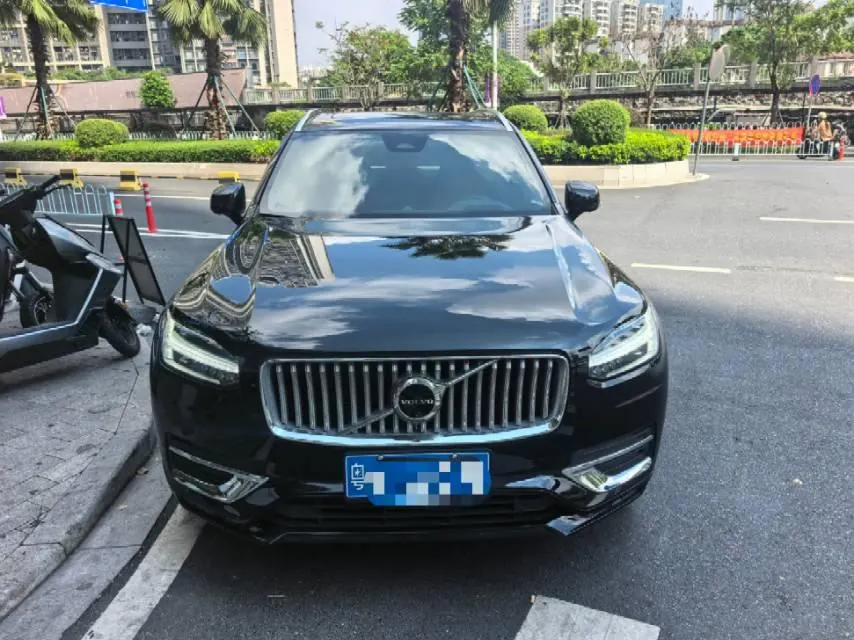 Volvo XC90 (Imported) 2024 XC90 48V 2.0T B6 Zhiya Deluxe Edition 7-seat Automatic Gear 2