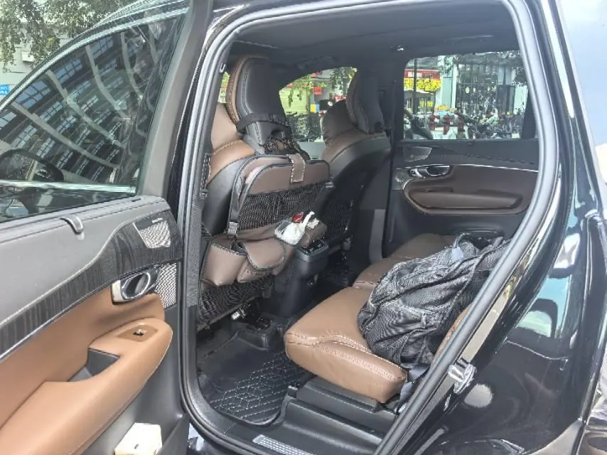 Volvo XC90 (Imported) 2024 XC90 48V 2.0T B6 Zhiya Deluxe Edition 7-seat Automatic Gear 4