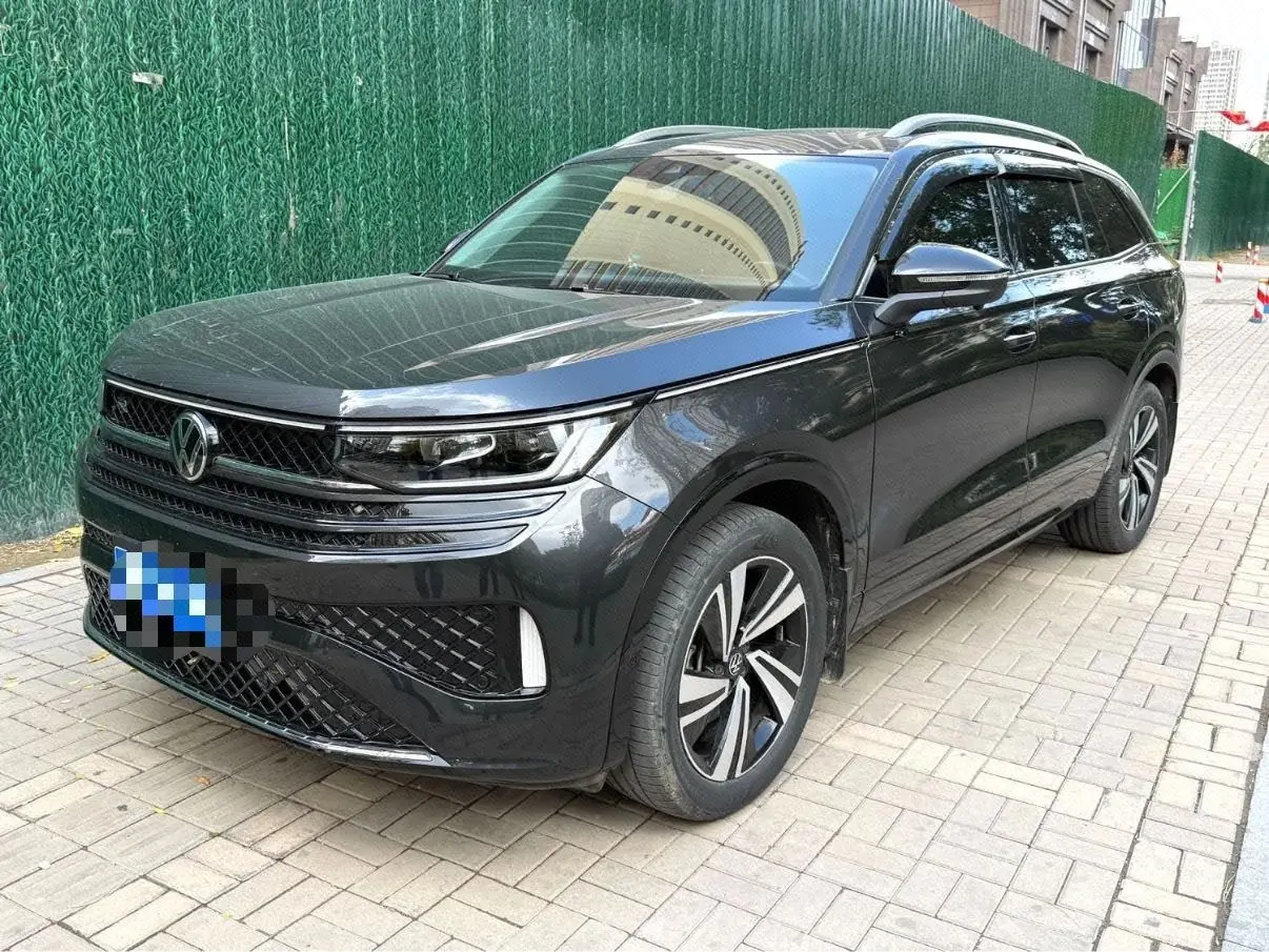 Volkswagen 2024 model tour R-Line 2.0TSI 380TSI four-wheel drive parade version automatic gear - View 1