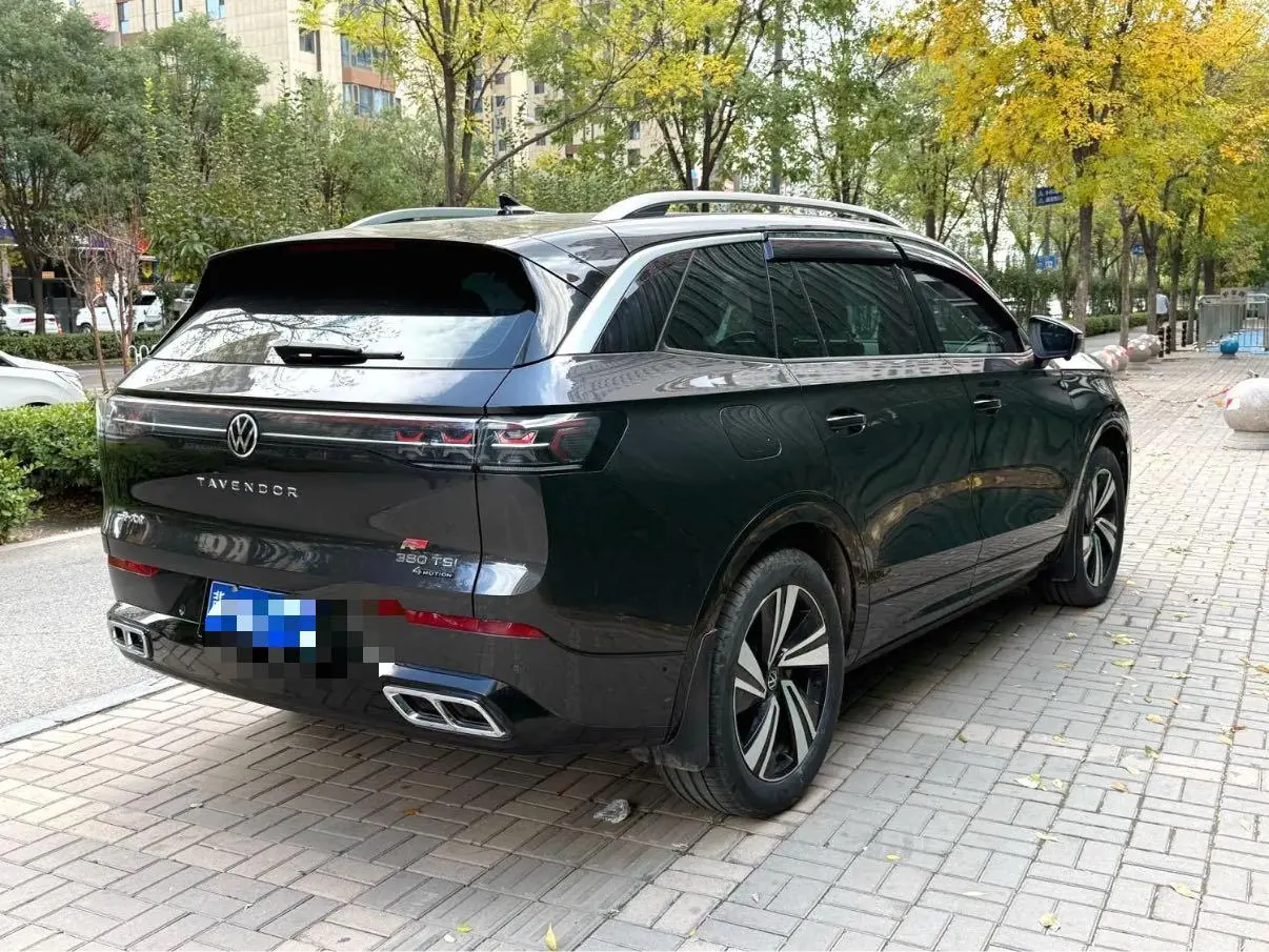Volkswagen 2024 model tour R-Line 2.0TSI 380TSI four-wheel drive parade version automatic gear 3