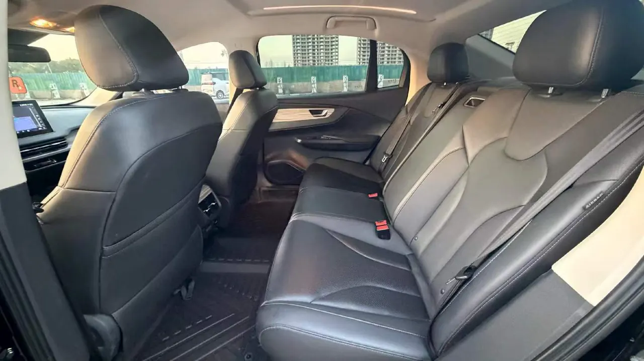 HongQi 2024 E-QM 5 610km PLUS automatic transmission 6