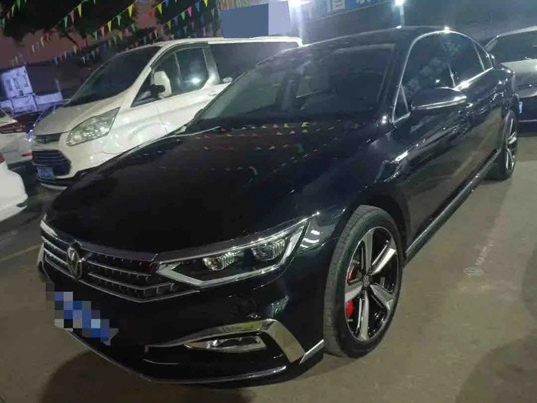 Volkswagen 2020 Magotan 2.0TSI 330TSI luxury automatic transmission - View 1