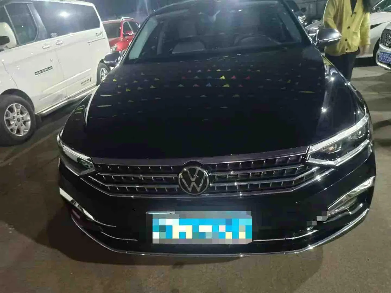 Volkswagen 2020 Magotan 2.0TSI 330TSI luxury automatic transmission 3