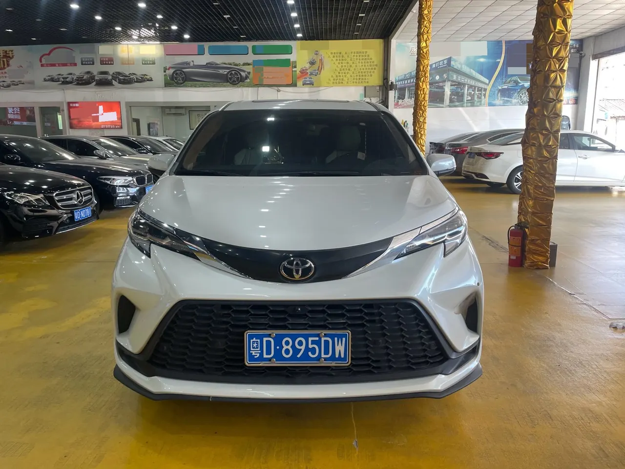 Toyota 2024 Grevia HYBRID 2.5 Stepless Comfort Edition Automatic Transmission 2