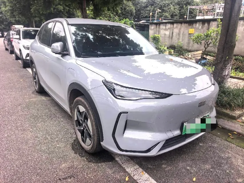 Geely Galaxy 2024 E 5 440km sailing version automatic gear 2