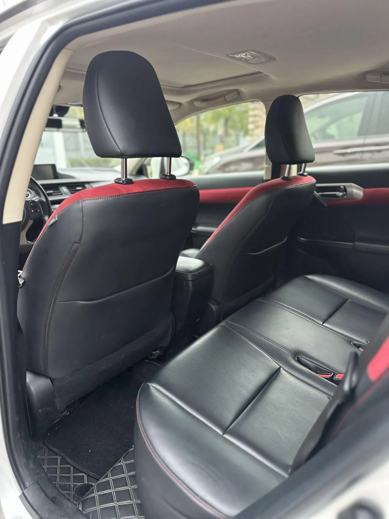 Lexus CT (Imported) 2020 CT200h 1.8 Stepless Comfort Edition (Black Roof) Automatic Gear 6