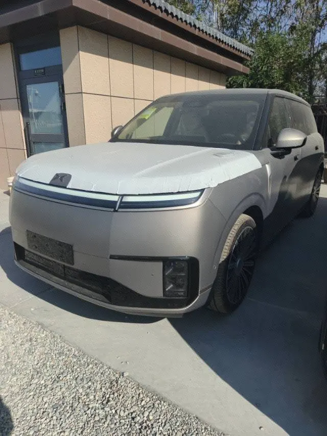 Xpeng 2026 GX 1585 Four-Wheel-Drive Ultra Flagship Model Automatic Transmission - View 1