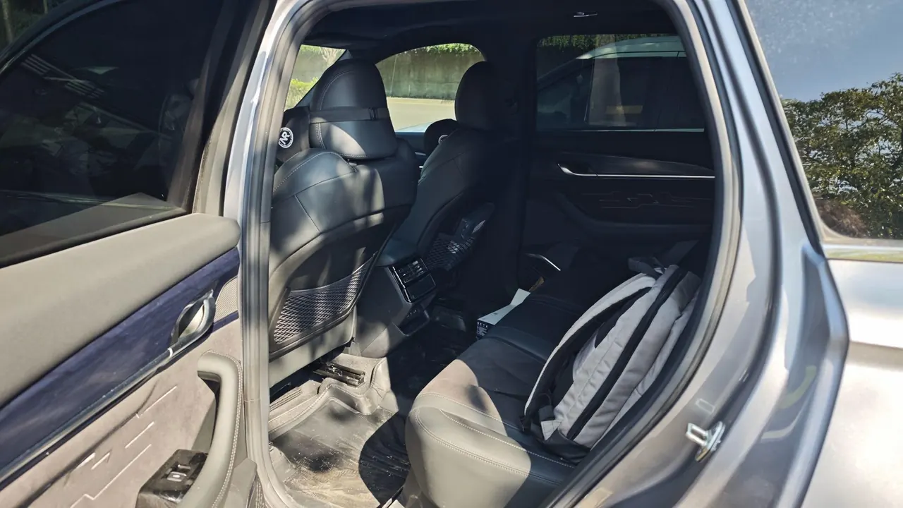 Geely 2024 XingyueL (Monjaro) 2.0TD High Power Two-Drive Enovate Edition Automatic Transmission 3