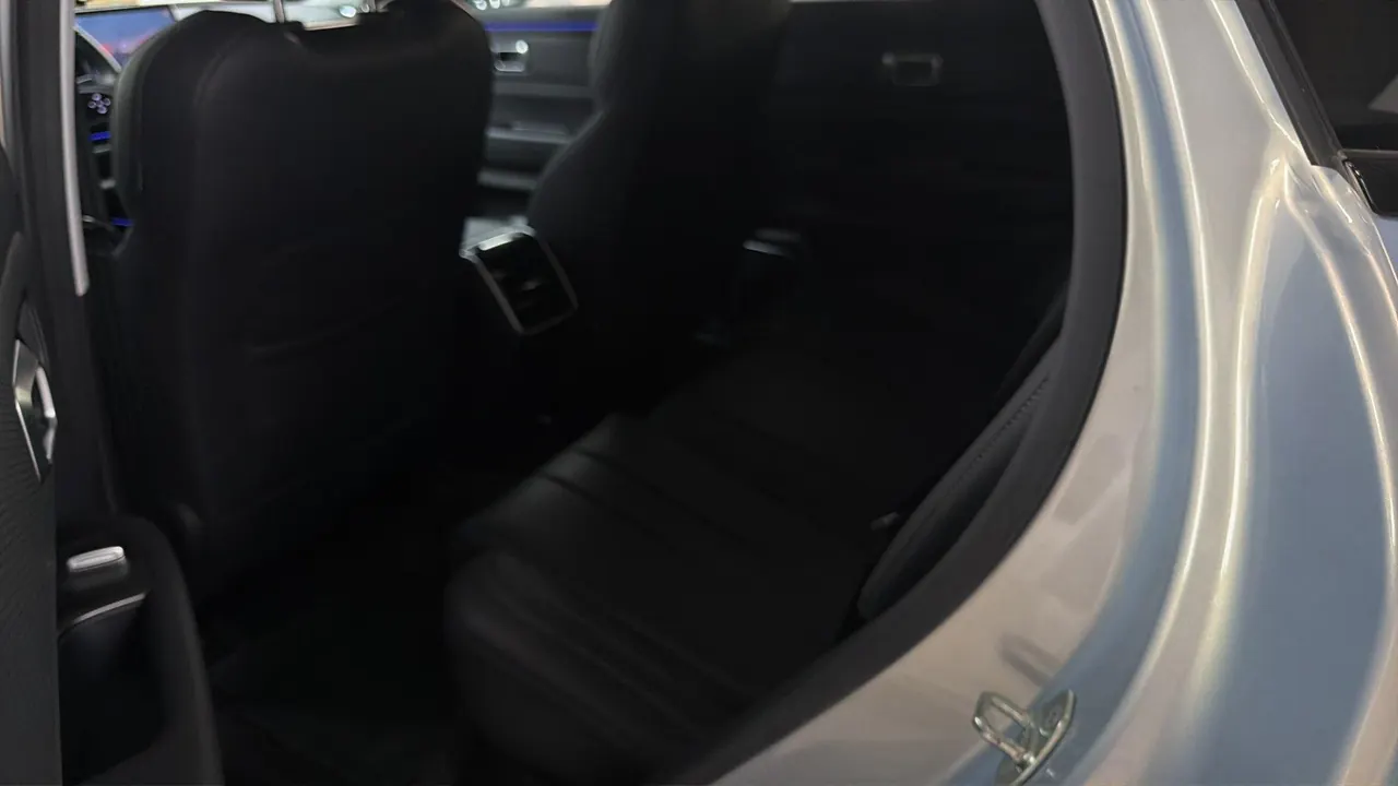 Chery 2024 Explore 06 C- DM 1.5T Luxury Automatic Gear 3