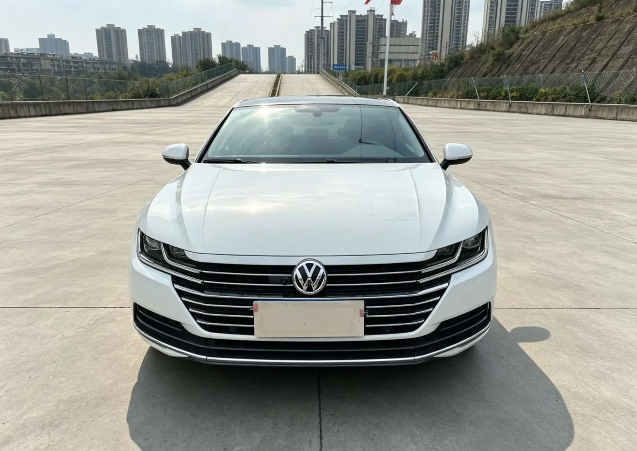 Volkswagen 2020 CC 2.0TSI 330TSI Huayan Edition Automatic Gear 3