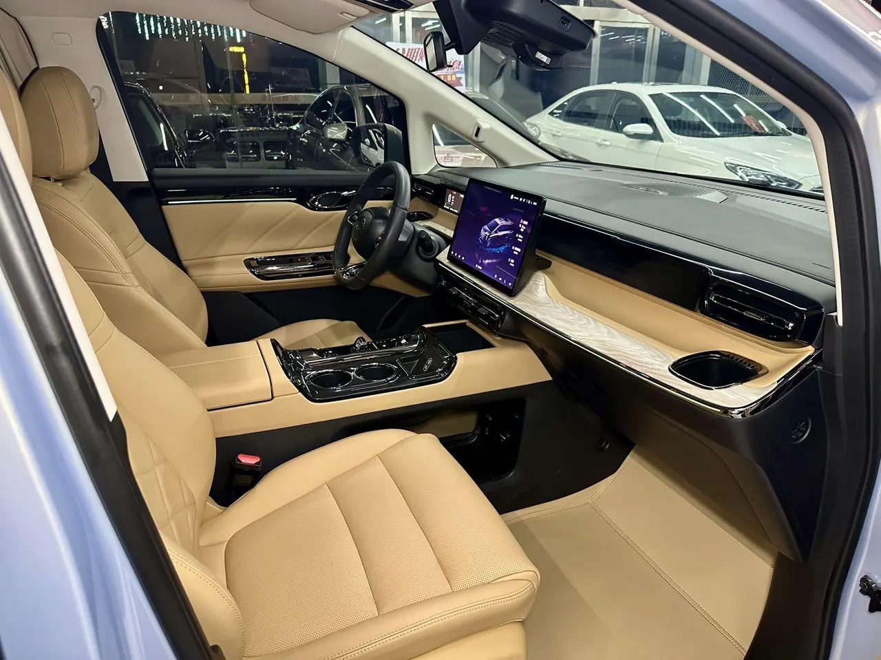 Chuanqi 2024 E8 2.0 150km Longteng Starry Night Automatic Gear 12