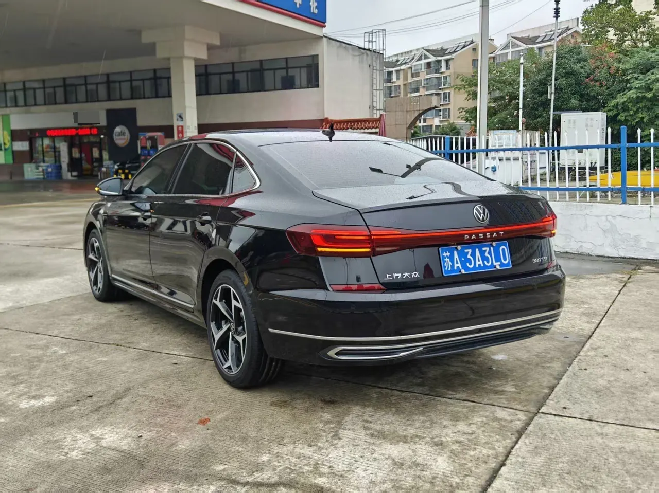 Volkswagen 2024 Passat 2.0TSI 380TSI Deluxe Edition Automatic 5