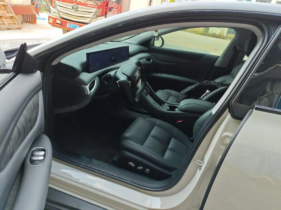 IM 2024 IM L6 Max Standard Edition Automatic Gear 3