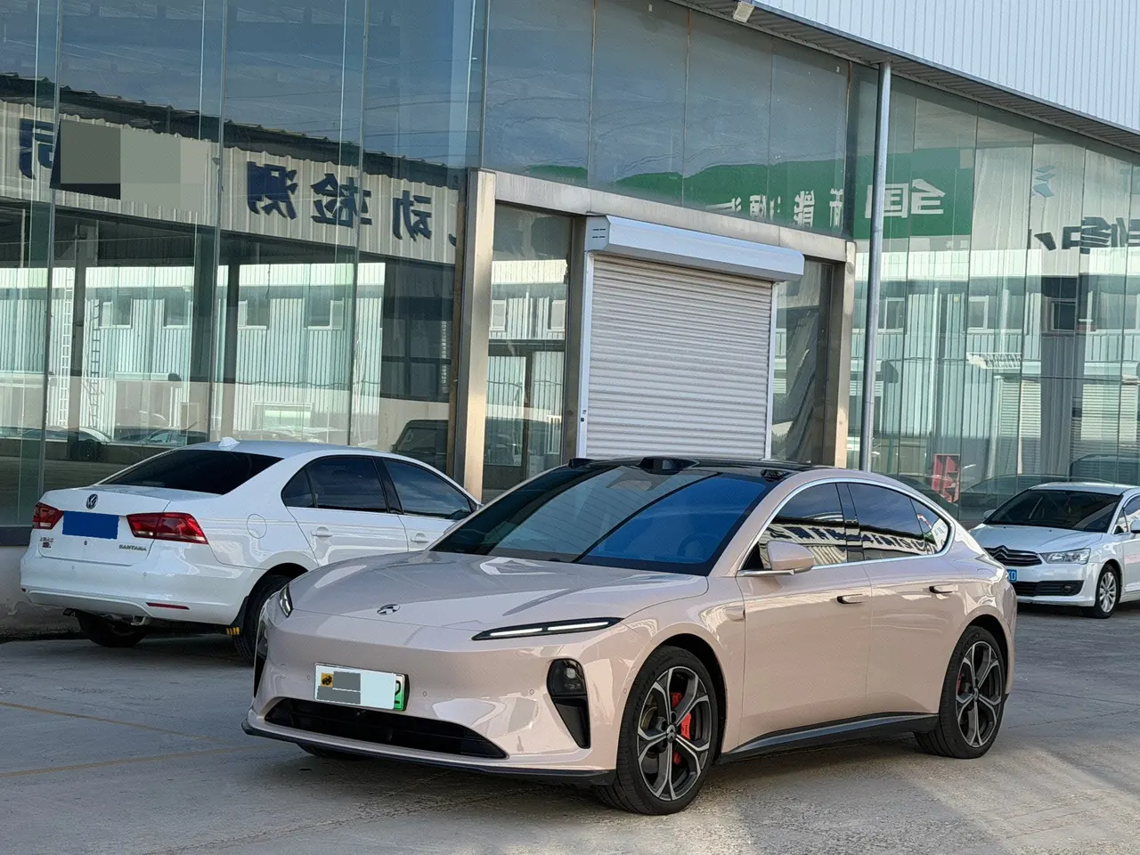 NIO 2024 ET5 75kWh automatic gear - View 1