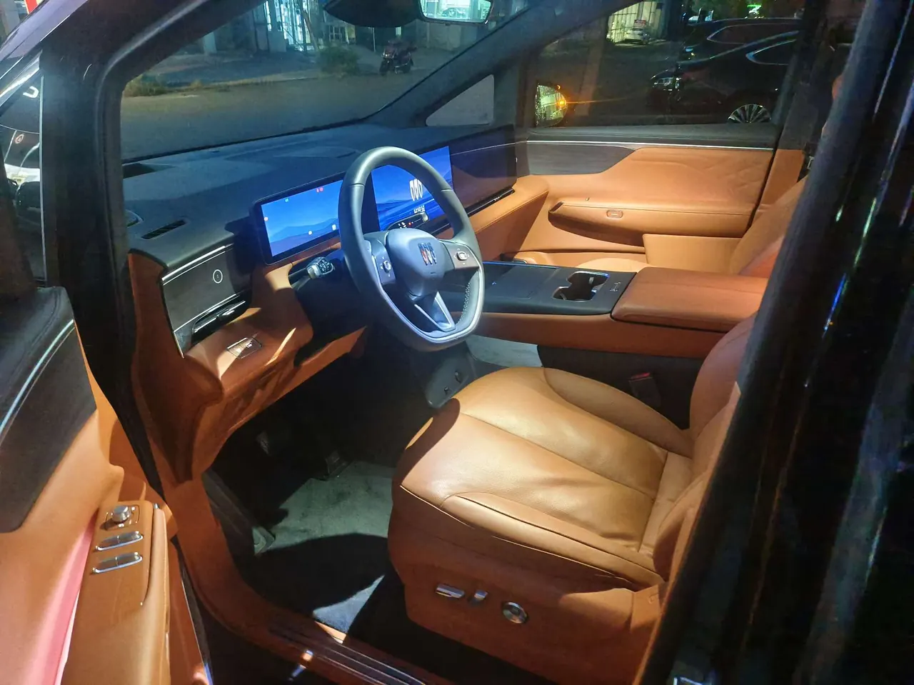 Buick 2026 to the world family 1.5T luxury version of automatic gear 6