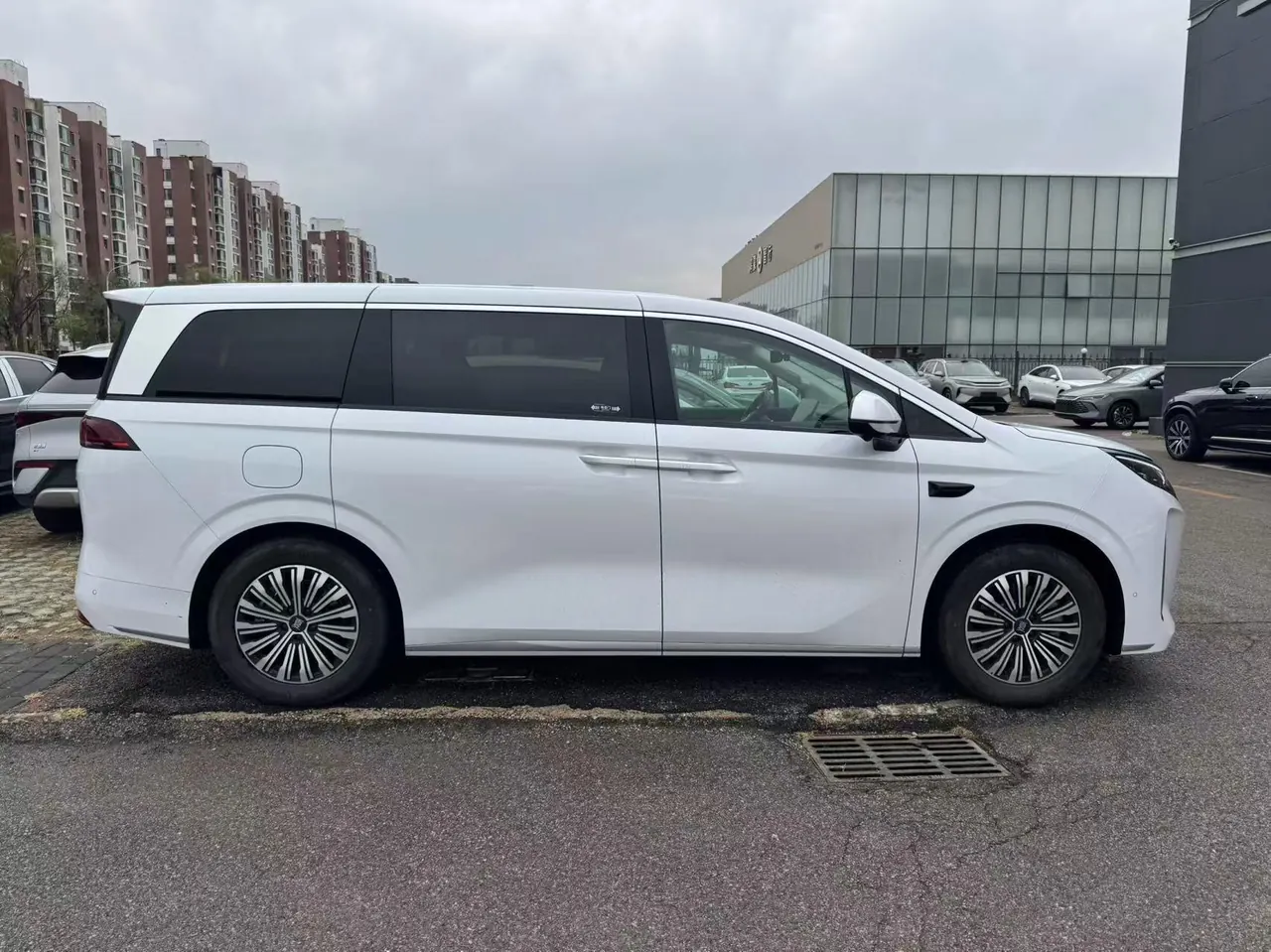 BYD 2025 summer DM-i 1.5T stepless 180km excellent automatic gear 4