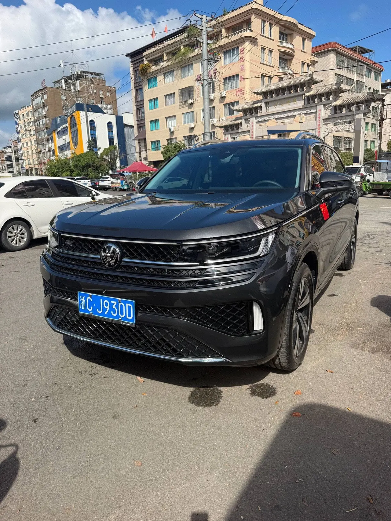 Volkswagen 2024 models for tour R-Line 2.0TSI 380TSI four-wheel drive tour for all (modified) automatic gear - View 1