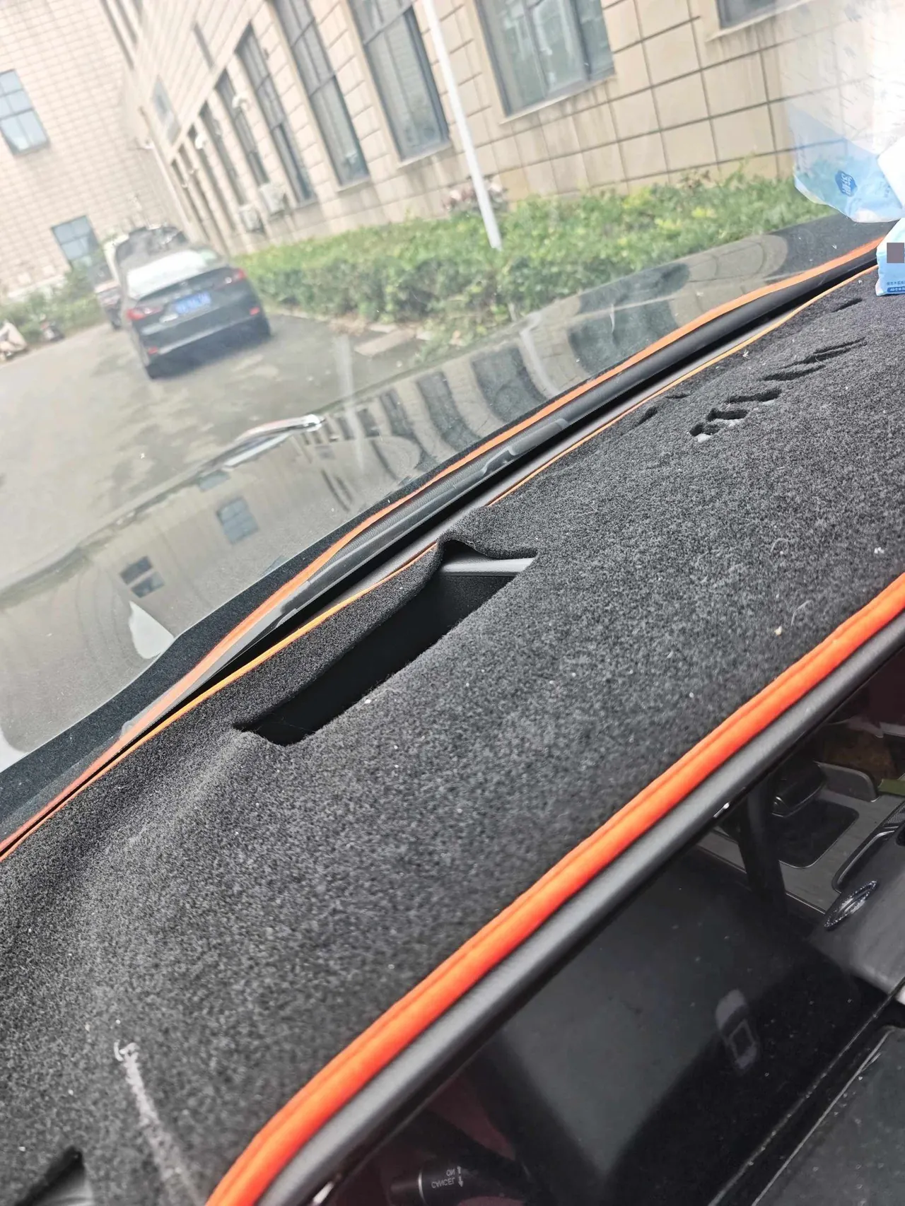 HongQi 2025 HS5 2.0T Two-Drive Xuan Ying Edition Automatic Gear 5