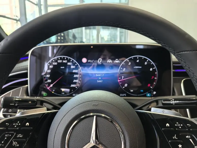 Mercedes Benz E-Class 2025 model E 300 L 48V 2.0T Luxury Edition Automatic 2