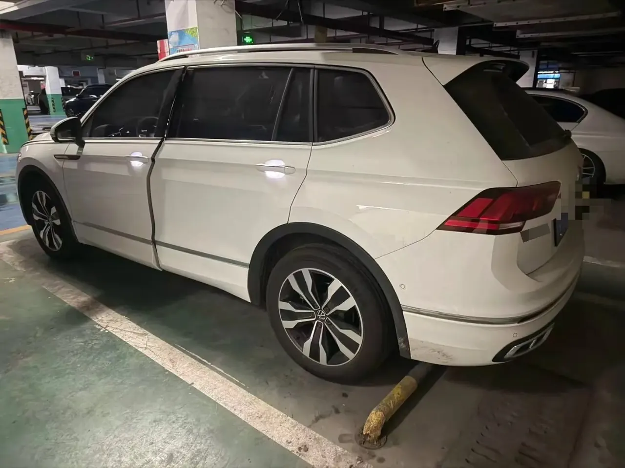 Volkswagen 2025 Tiguan L R-Line 2.0TSI 330TSI outstanding two-wheel drive R-Line Long Yao version automatic gear 3