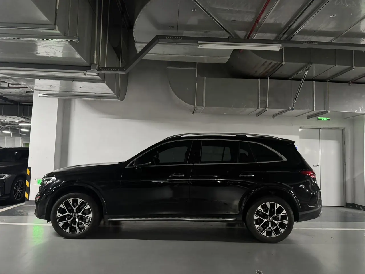 Mercedes Benz 2024 GLC 260 L 4MATIC 48V 2.0T Luxury 5-seat Automatic Gear 5