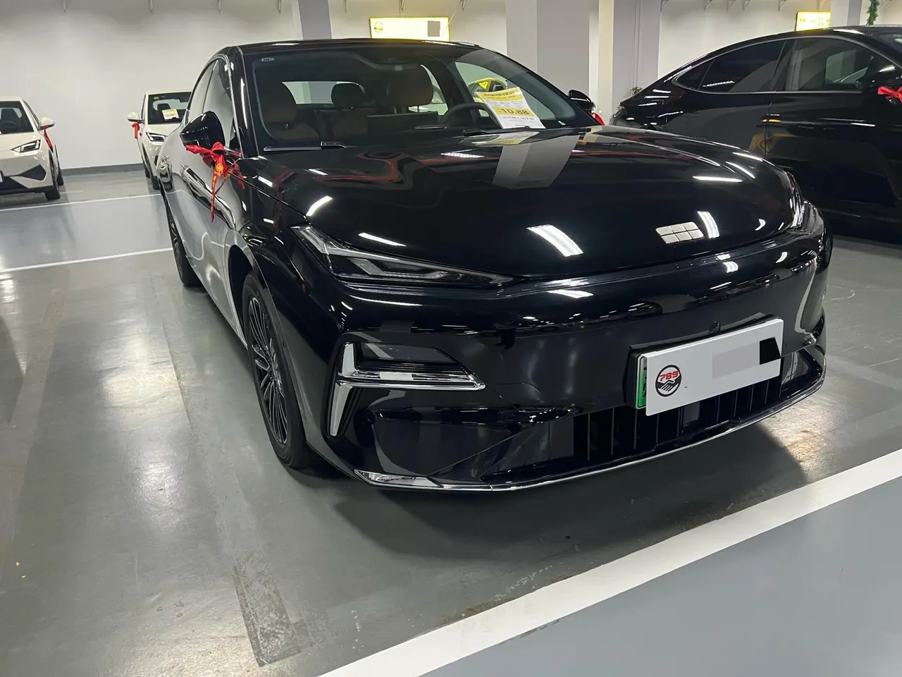 Geely Galaxy 2025 Xingyao 8 EM-i 1.5 130km Premium Edition Automatic Gear 2