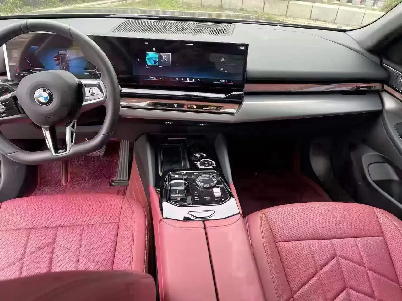BMW 5 Series 2025 530Li 48V 2.0T Leading M Sports Suit Automatic Gear 4