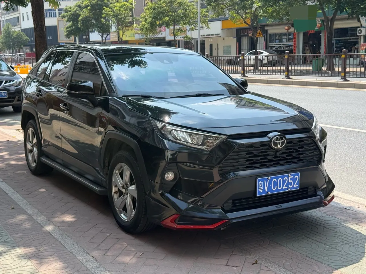 Toyota 2020 RAV4 Rongbo 2.0 Stepless Two-Drive Fashion Edition PLUS Automatic Gear 3