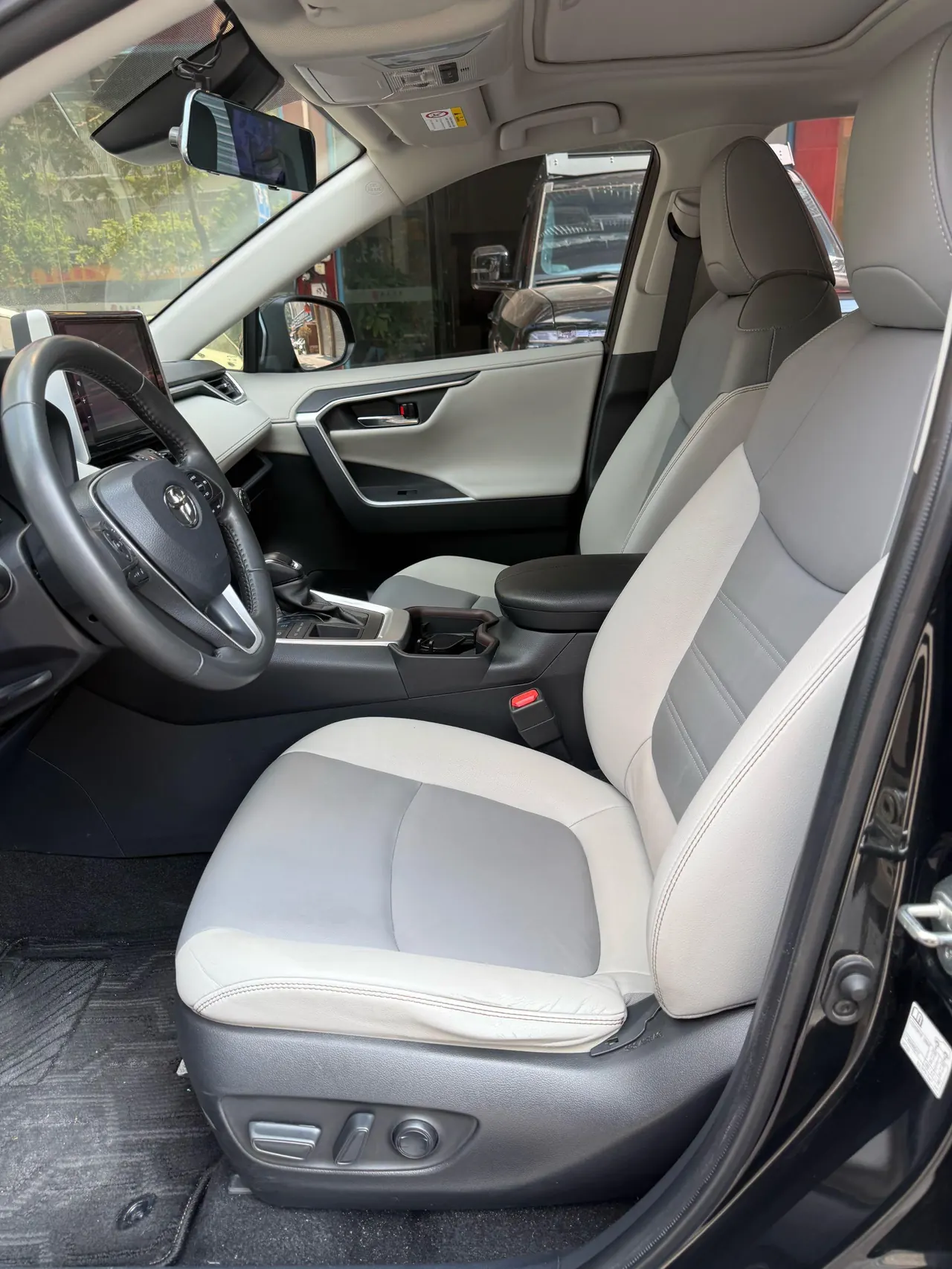 Toyota 2020 RAV4 Rongbo 2.0 Stepless Two-Drive Fashion Edition PLUS Automatic Gear 4