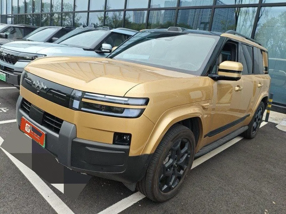 FangChengBao 2025 titanium 7 1.5T stepless 190KM four-wheel drive Ultra version of automatic gear - View 1