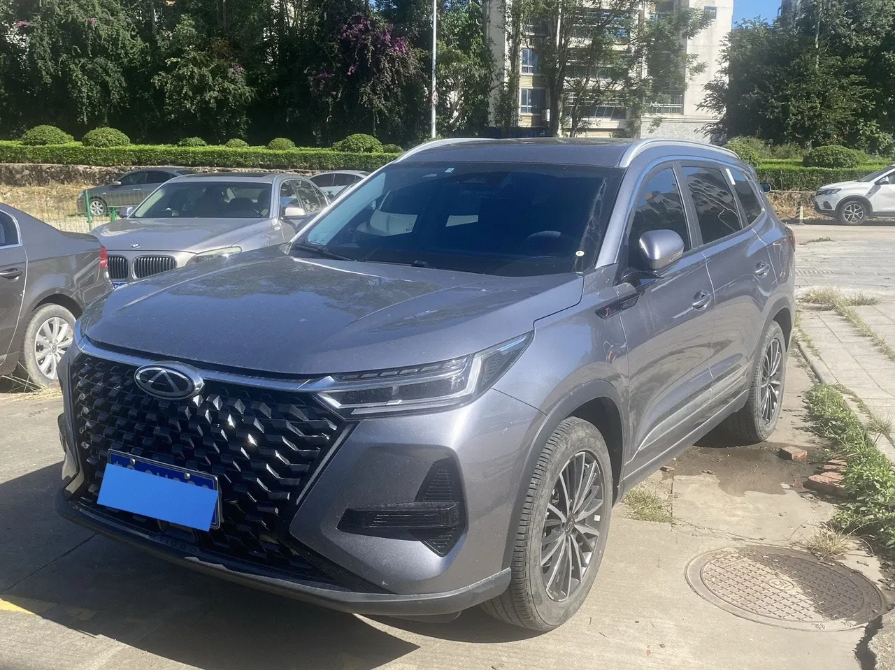 Chery 2025 Ruihu 8 PRO 1.6T 290T Two-Drive Luxury Automatic - View 1